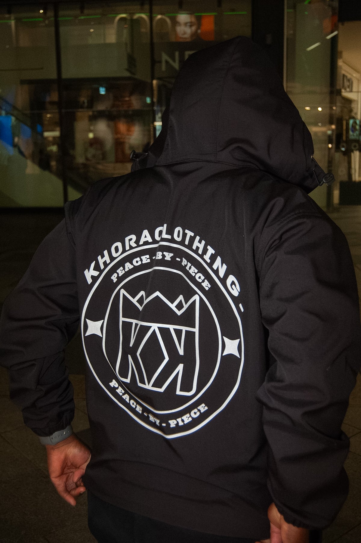KHORA Windbreaker - Black